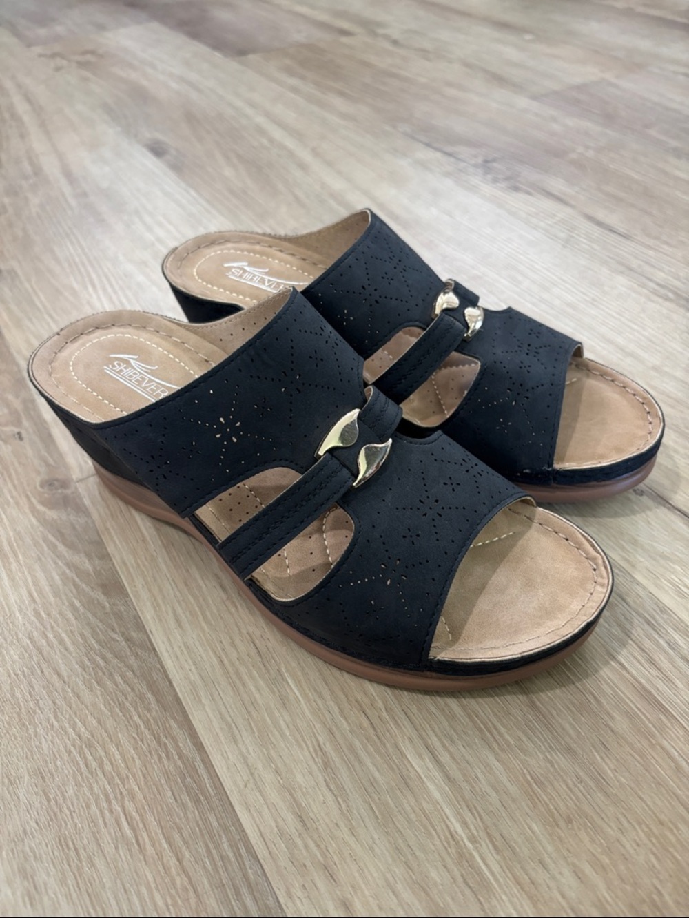NEW Women’s Shibever Wedge Sandals